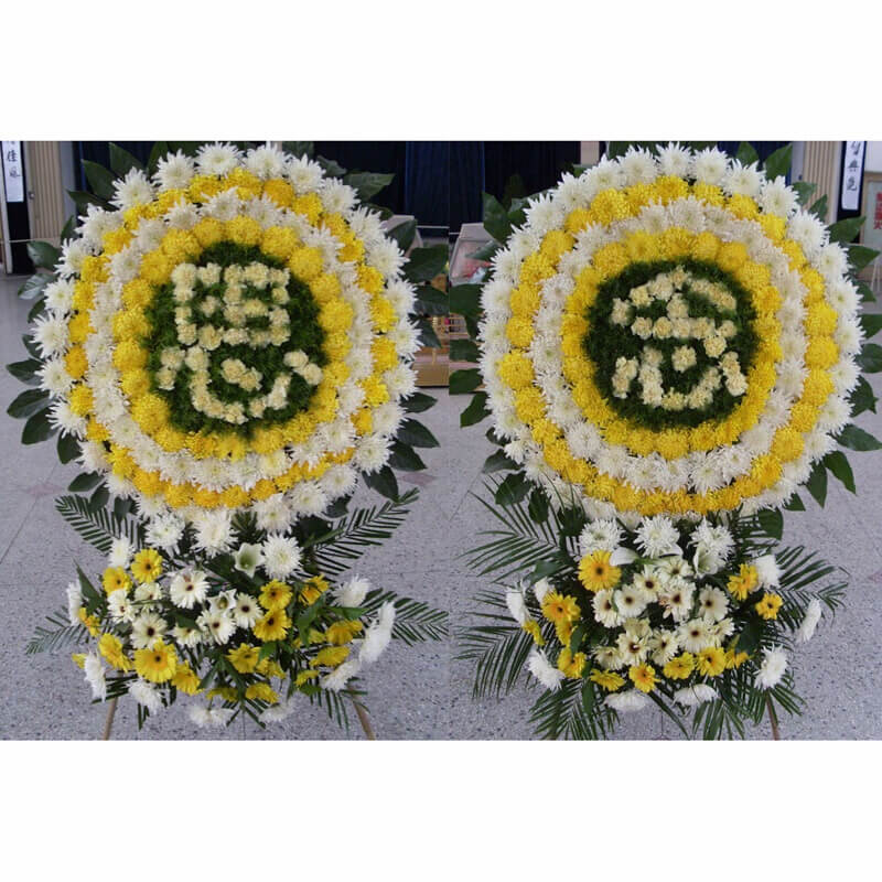 悼念老人花圈挽联词 悼念老人花圈挽联词